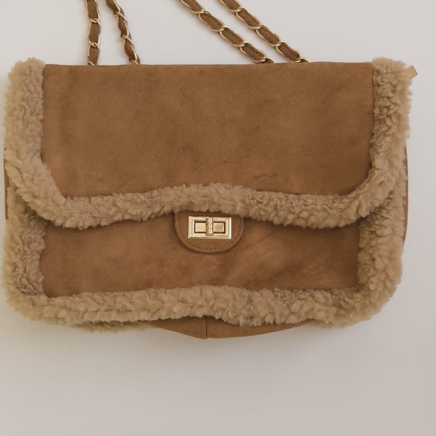 Luxe Deluxe Chain Shoulder Bag image 10