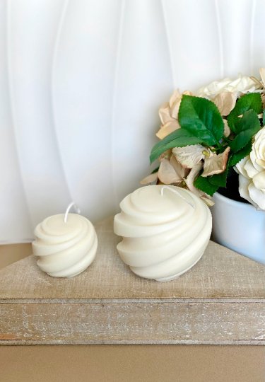 Minimalist Swirl Candles – Handcrafted Soy Wax Décor image 0