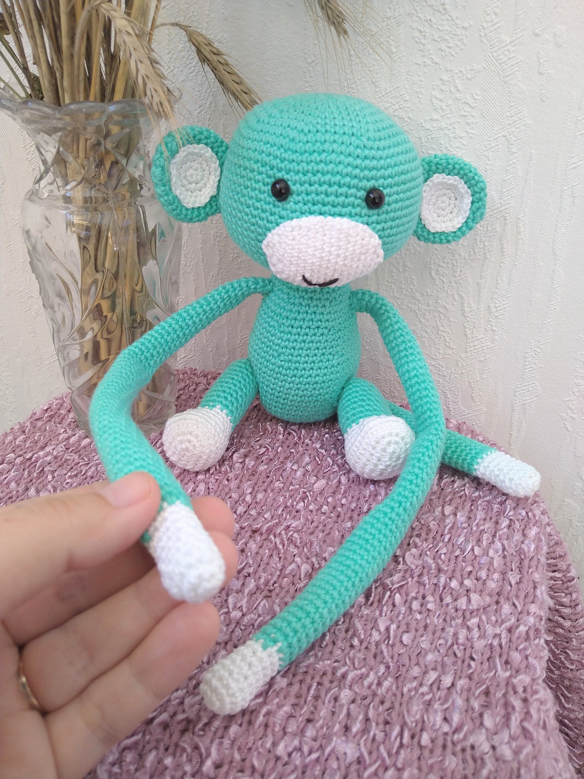 Monkey the Curtain Holder image 3